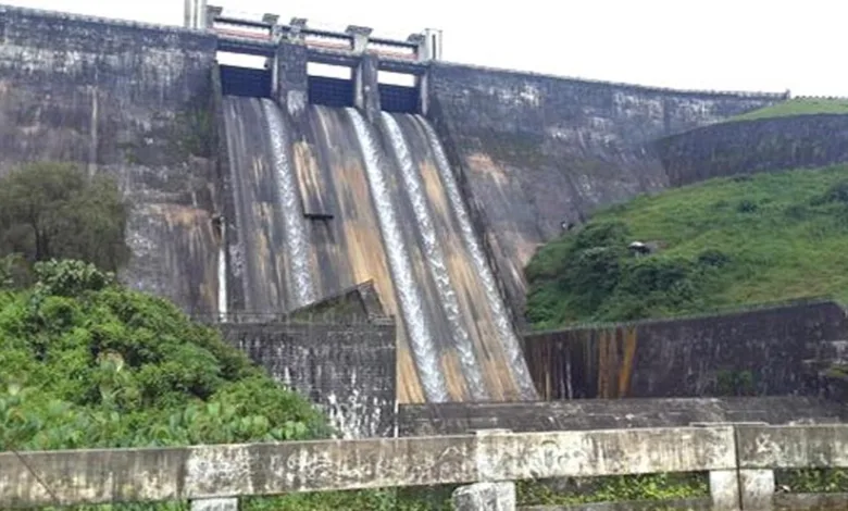 ഷോളയാർ ഡാമിലെ ഒരു ഷട്ടർ തുറന്നു
