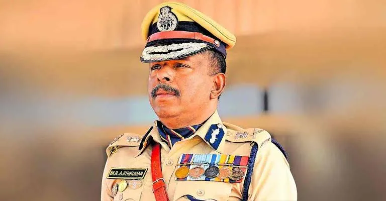 എം ആർ അജിത് കുമാറിനെ ചുമതലയിൽ നിന്ന് നീക്കിയേക്കും; അവധി നീട്ടാൻ മുഖ്യമന്ത്രിയുടെ നിർദേശമെന്ന് സൂചന