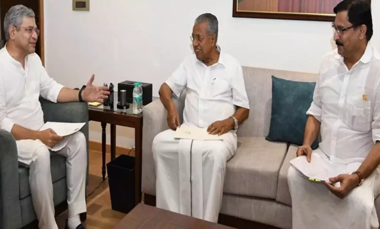 സില്വര് ലൈന് കേരളത്തില് സാധ്യമാകുമോ? കേന്ദ്ര റെയില്വേ മന്ത്രിയുമായി കൂടിക്കാഴ്ച നടത്തി മുഖ്യമന്ത്രി