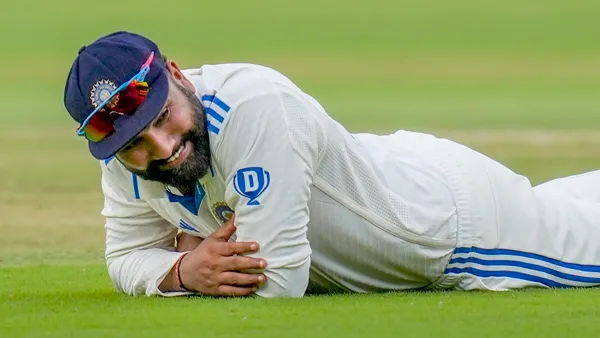 ക്യാപ്റ്റന്സിയില് സീറോ; ബാറ്റിംഗില് ഡക്ക്; ക്യാച്ച് എടുക്കാന് പോലും അറിയില്ലേ…? രോഹിത്തിനെതിരെ രൂക്ഷ വിമര്ശം
