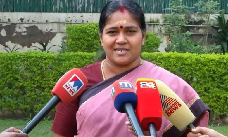 സതീഷിന് പിന്നിൽ താനല്ല; തന്റെ ജീവിതം വെച്ച് കളിക്കാൻ ആരെയും അനുവദിക്കില്ല; ശോഭാ സുരേന്ദ്രൻ